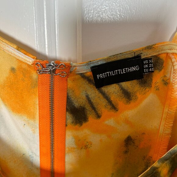 PRETTY LITTLE THING TWO PIECE RUCHED SET - Picture 7 of 14